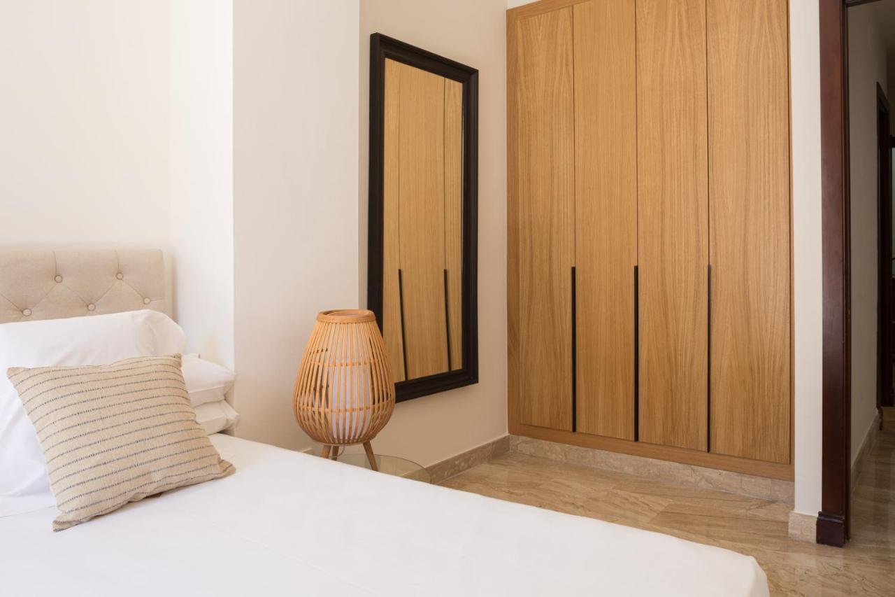 Puerta Catedral Apartments Sevilla Exterior foto